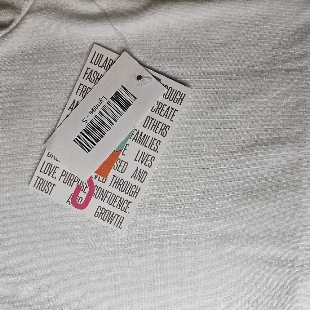 Solid White Long Sleeve Tee - Picture 2 of 6